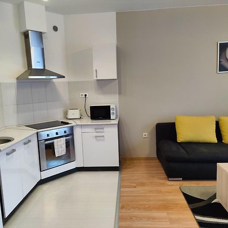 Corvin Plaza Apartments & Suites Budapest Exteriör bild